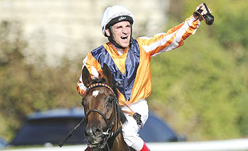 Andrasch Starke on Arc winner Danedream 02/10/11